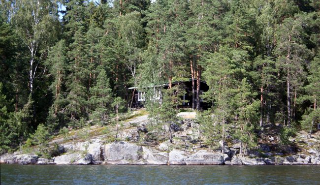 Vesien puhtaus vaikuttaa rantakiinteistöjen arvoon ja ranta-asukkaiden tuomiin ostoseuroihin. Pälkäneellä on 4200 mökkiä